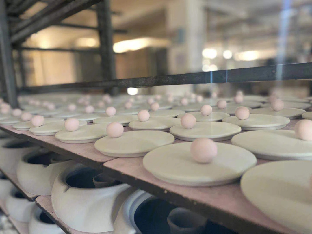 素胚之美 陶瓷艺术的原始魅力